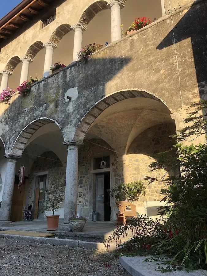 Cá del Mecolo Lago di Como Castiglione dʼIntelvi Italia